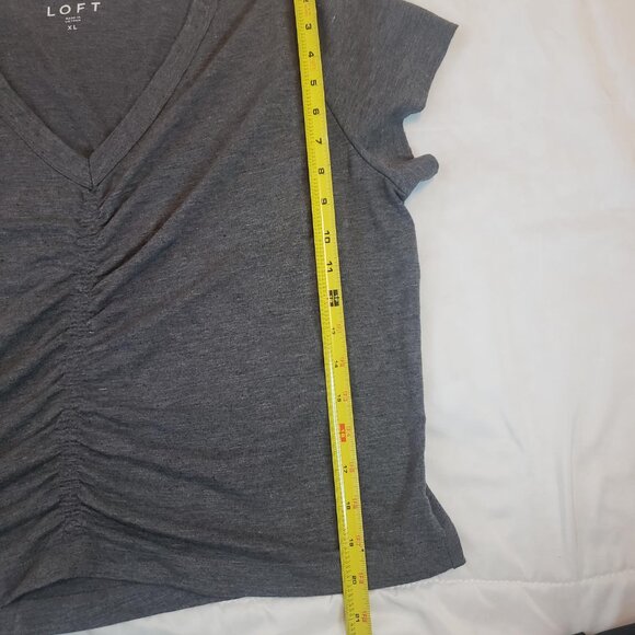 Anne Taylor Loft Women's Grey Scrunch Boxy Shirt Size XL Heather Gray V-Neck - Picture 4 of 5